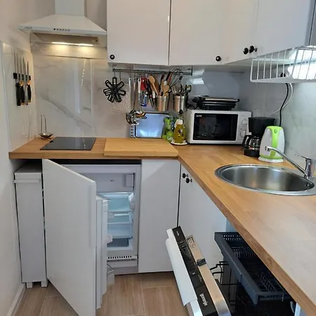 Ulika L Private Olive Grov, Pets & Jacuzzi For Two *